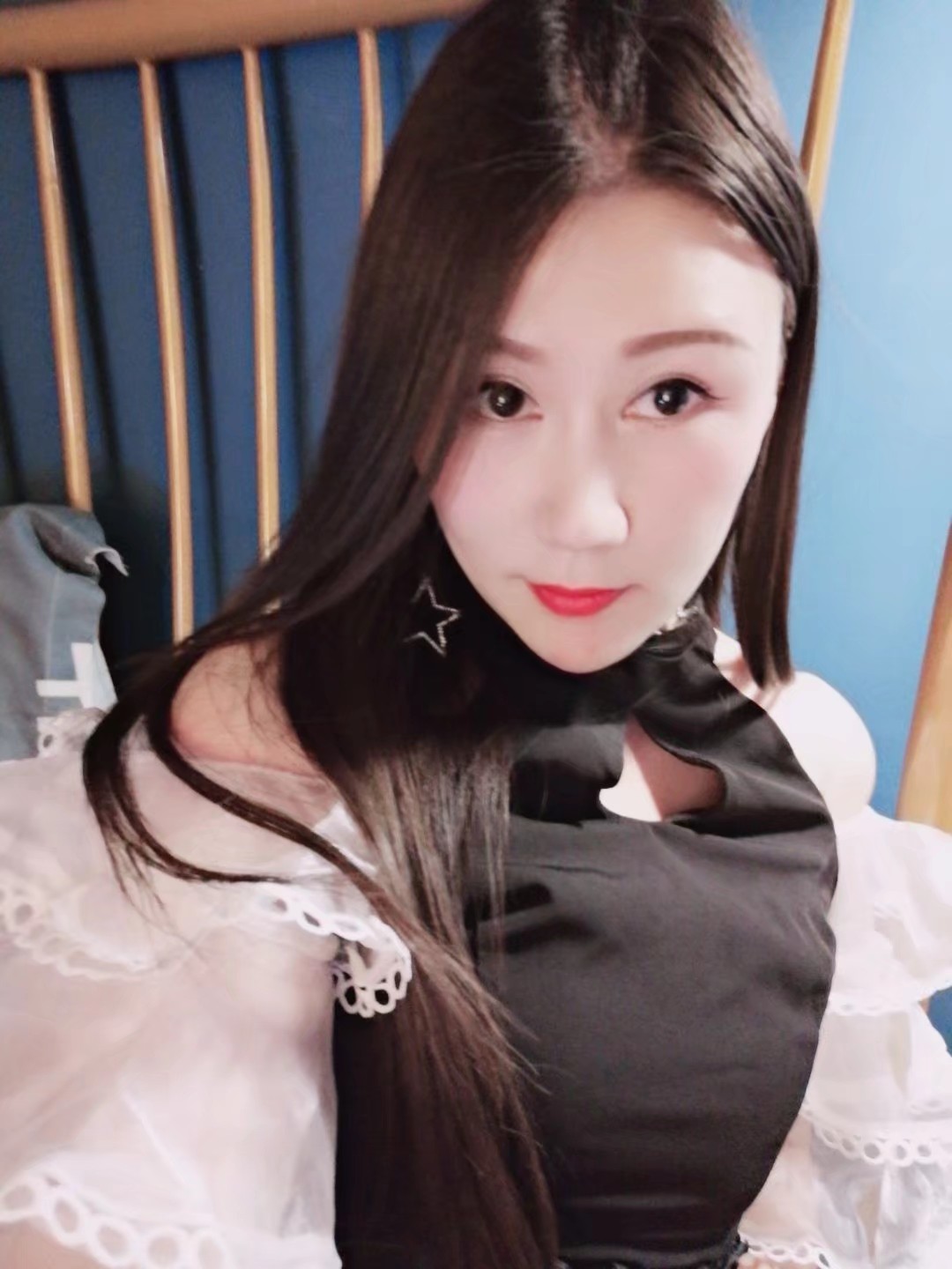 七里河长腿颜值女