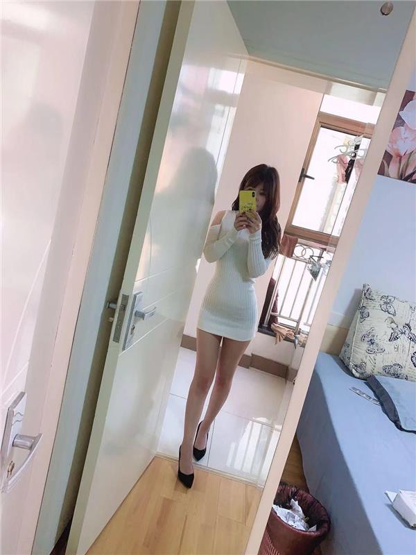 高颜值，粉嫩超级配合的小美女，刚来兰州哦